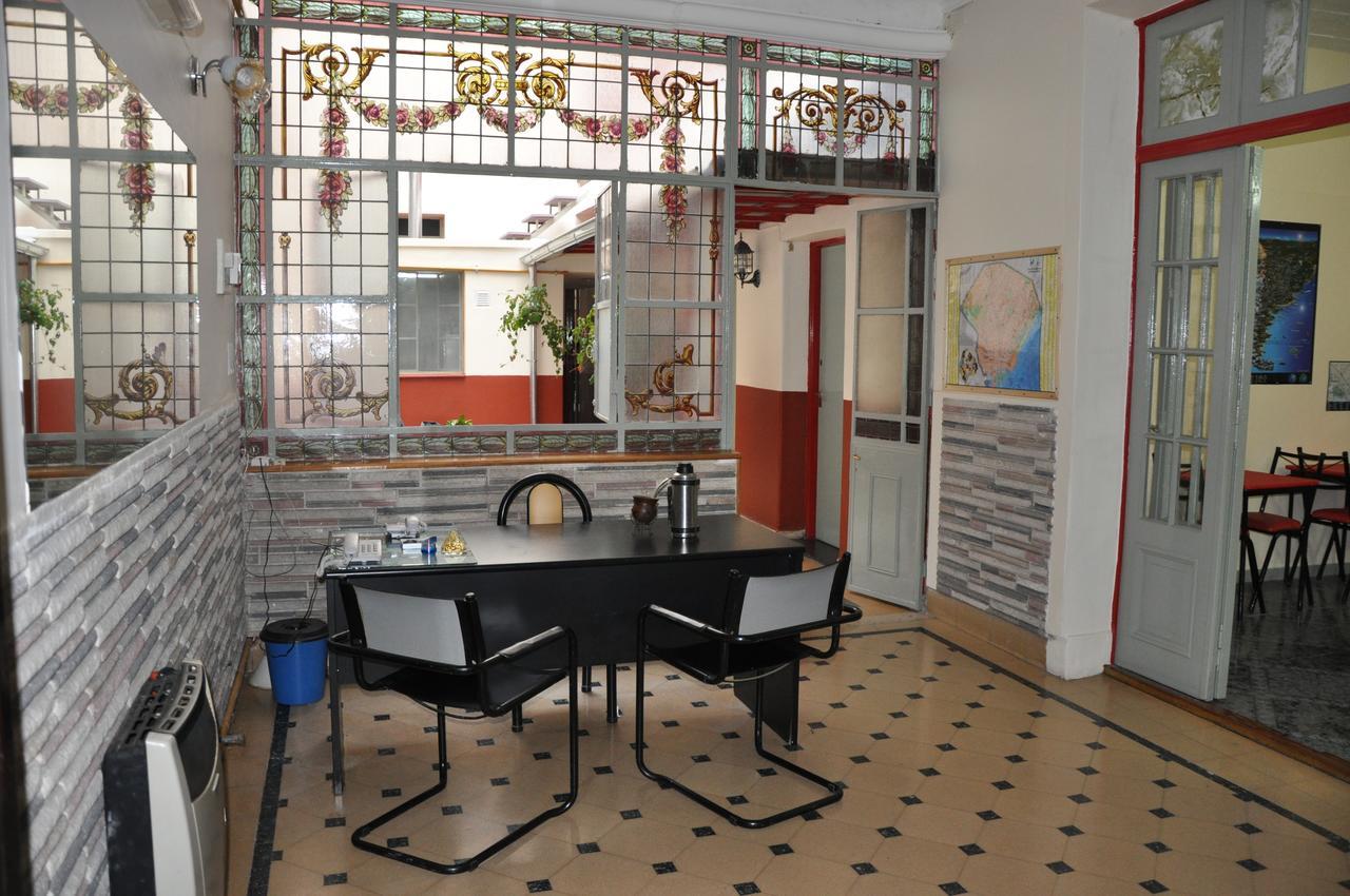 Alma Bohemia Hostel บัวโนสไอเรส ภายนอก รูปภาพ