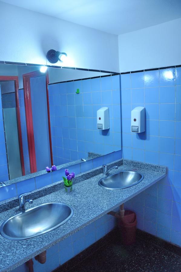 Alma Bohemia Hostel บัวโนสไอเรส ภายนอก รูปภาพ